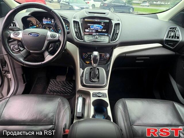 Форд Эскейп, объемом двигателя 1.6 л и пробегом 230 тыс. км за 9300 $, фото 9 на Automoto.ua