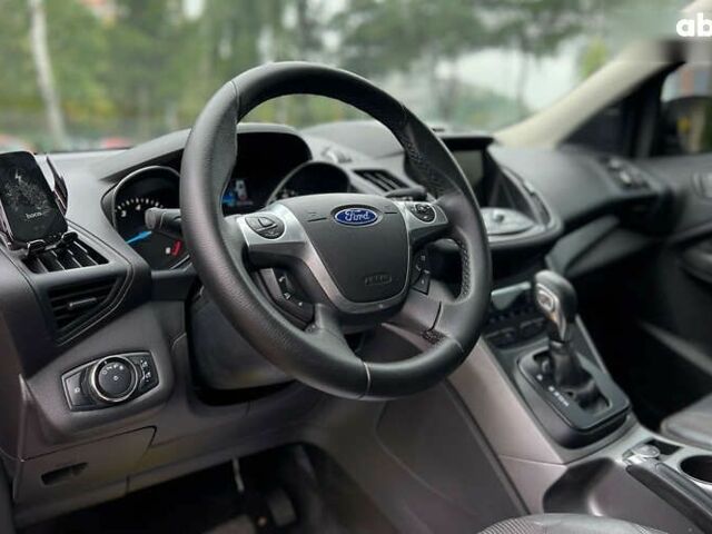 Форд Эскейп, объемом двигателя 2 л и пробегом 184 тыс. км за 13800 $, фото 16 на Automoto.ua