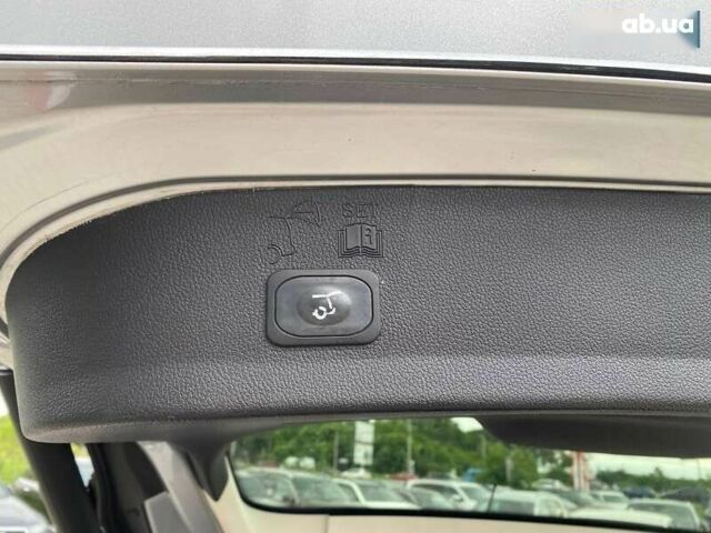 Форд Ескейп, об'ємом двигуна 2 л та пробігом 161 тис. км за 11199 $, фото 27 на Automoto.ua