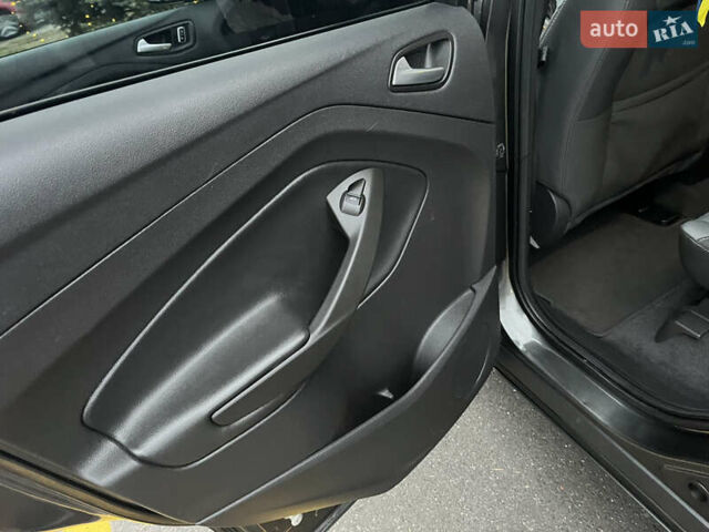 Форд Эскейп, объемом двигателя 0 л и пробегом 99 тыс. км за 6600 $, фото 7 на Automoto.ua