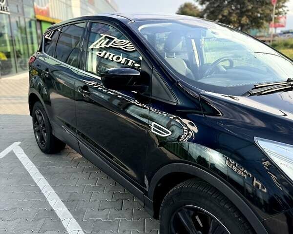 Форд Эскейп, объемом двигателя 2 л и пробегом 198 тыс. км за 10500 $, фото 5 на Automoto.ua
