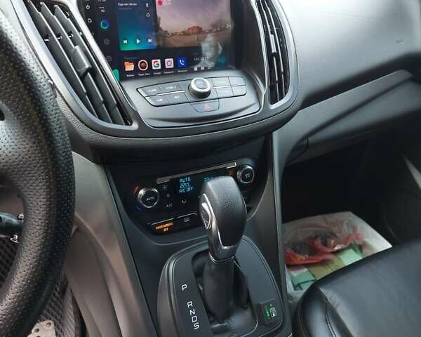 Форд Эскейп, объемом двигателя 2.49 л и пробегом 155 тыс. км за 13350 $, фото 12 на Automoto.ua