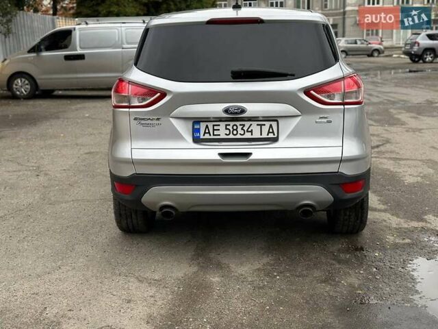 Форд Эскейп, объемом двигателя 2 л и пробегом 187 тыс. км за 11200 $, фото 5 на Automoto.ua