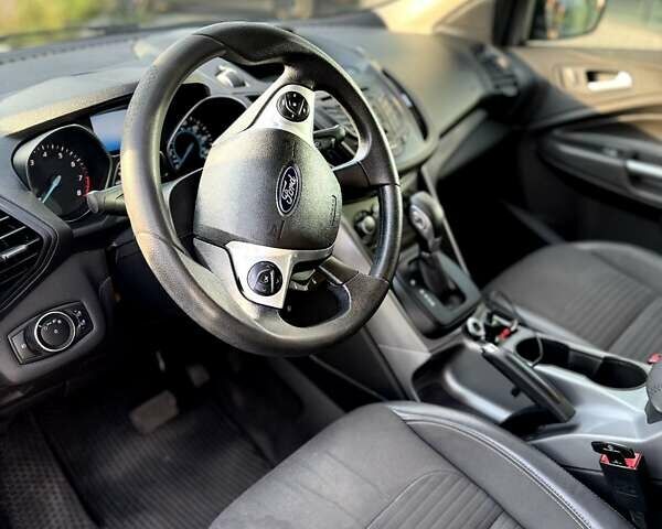 Форд Эскейп, объемом двигателя 2 л и пробегом 198 тыс. км за 10500 $, фото 8 на Automoto.ua