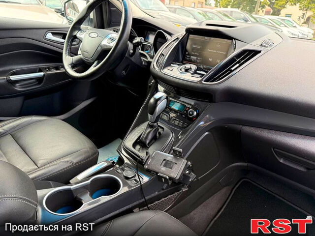 Форд Эскейп, объемом двигателя 2 л и пробегом 115 тыс. км за 9500 $, фото 10 на Automoto.ua