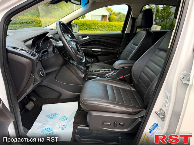 Форд Эскейп, объемом двигателя 2 л и пробегом 115 тыс. км за 9500 $, фото 6 на Automoto.ua