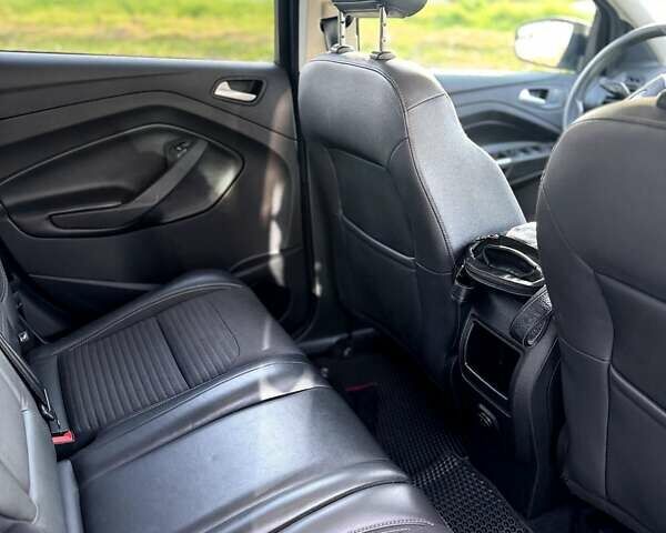 Форд Эскейп, объемом двигателя 2 л и пробегом 198 тыс. км за 10500 $, фото 6 на Automoto.ua
