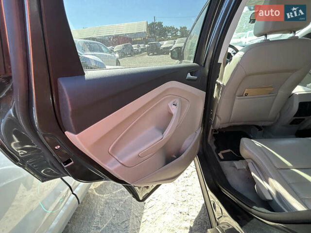 Форд Ескейп, об'ємом двигуна 1.6 л та пробігом 124 тис. км за 2700 $, фото 8 на Automoto.ua