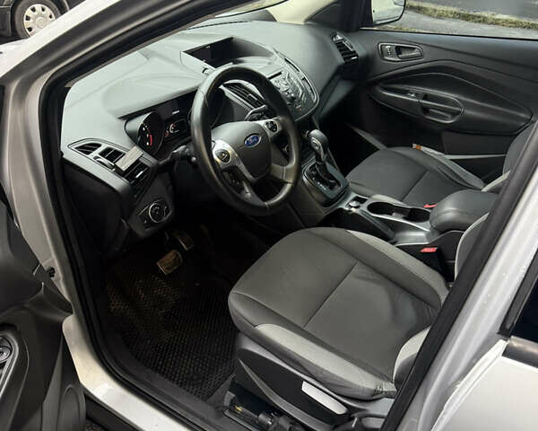 Форд Эскейп, объемом двигателя 2.5 л и пробегом 219 тыс. км за 12500 $, фото 11 на Automoto.ua