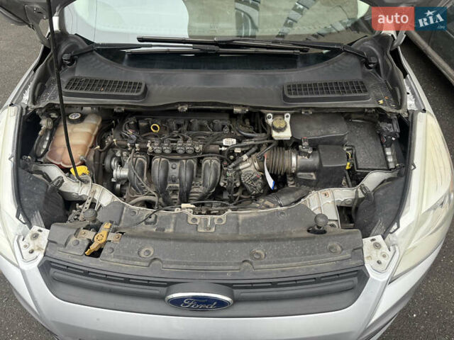 Форд Эскейп, объемом двигателя 2.5 л и пробегом 219 тыс. км за 12500 $, фото 12 на Automoto.ua