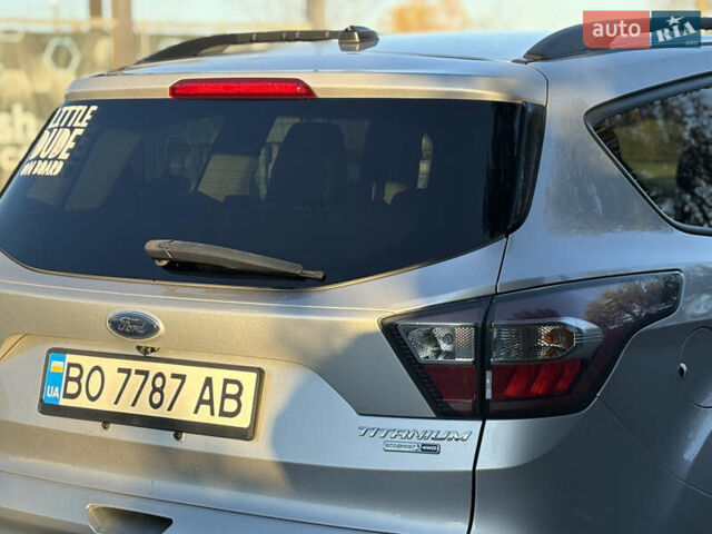 Форд Эскейп, объемом двигателя 2 л и пробегом 144 тыс. км за 13900 $, фото 7 на Automoto.ua