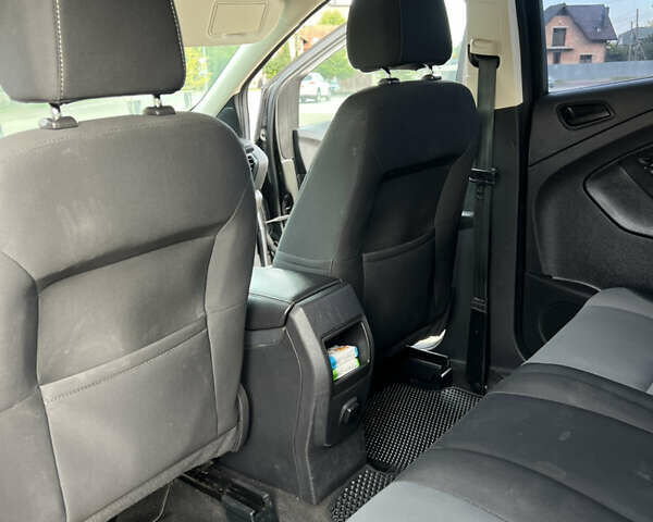 Форд Ескейп, об'ємом двигуна 2.5 л та пробігом 132 тис. км за 11900 $, фото 7 на Automoto.ua