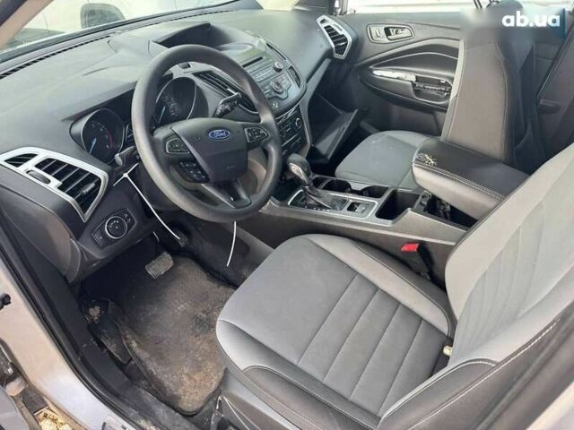 Форд Эскейп, объемом двигателя 2.5 л и пробегом 156 тыс. км за 7500 $, фото 6 на Automoto.ua