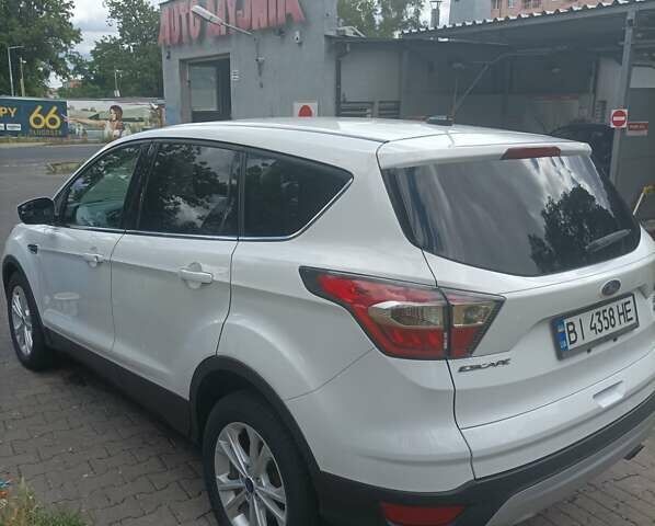 Форд Ескейп, об'ємом двигуна 2 л та пробігом 122 тис. км за 12900 $, фото 4 на Automoto.ua