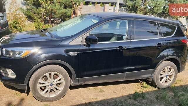 Форд Эскейп, объемом двигателя 1.5 л и пробегом 170 тыс. км за 13000 $, фото 3 на Automoto.ua