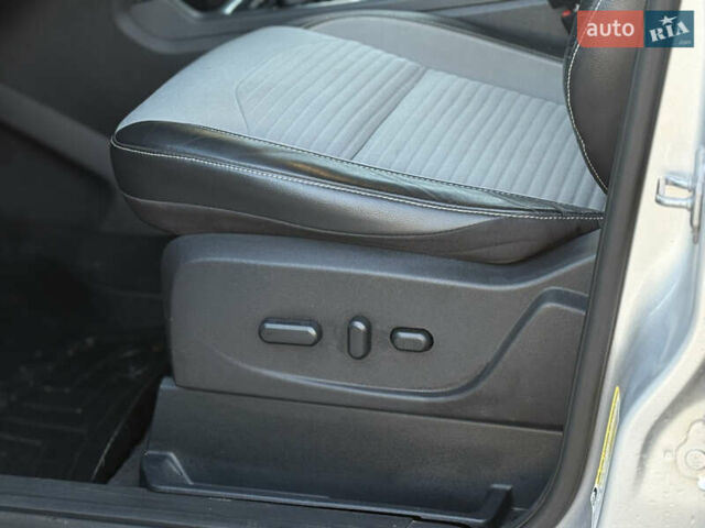 Форд Эскейп, объемом двигателя 2 л и пробегом 144 тыс. км за 13900 $, фото 22 на Automoto.ua