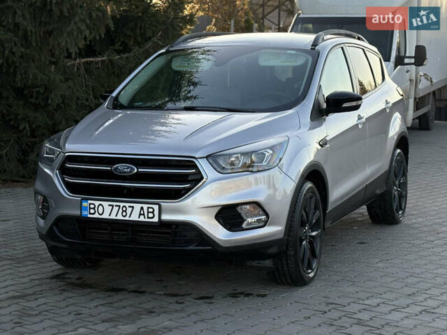 Форд Эскейп, объемом двигателя 2 л и пробегом 144 тыс. км за 13900 $, фото 1 на Automoto.ua