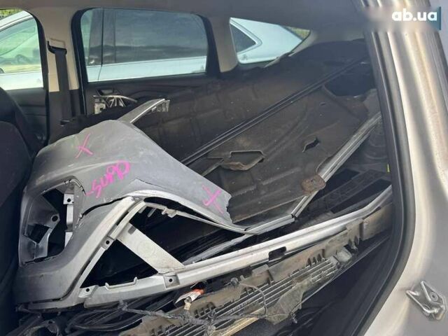 Форд Эскейп, объемом двигателя 2.5 л и пробегом 156 тыс. км за 7500 $, фото 8 на Automoto.ua