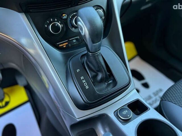 Форд Эскейп, объемом двигателя 2.5 л и пробегом 123 тыс. км за 12499 $, фото 19 на Automoto.ua