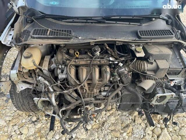 Форд Эскейп, объемом двигателя 2.5 л и пробегом 156 тыс. км за 7500 $, фото 10 на Automoto.ua