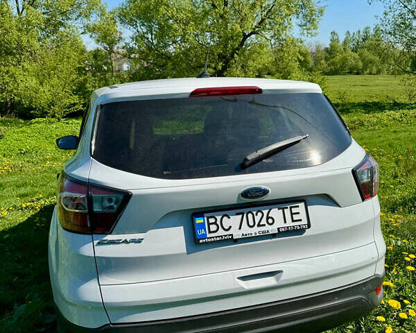 Форд Эскейп, объемом двигателя 2.5 л и пробегом 198 тыс. км за 13950 $, фото 1 на Automoto.ua