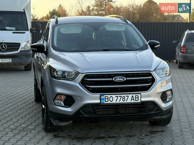 Форд Эскейп, объемом двигателя 2 л и пробегом 144 тыс. км за 13900 $, фото 13 на Automoto.ua