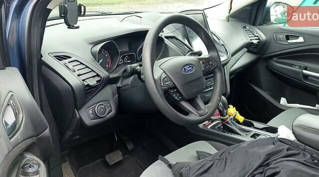 Форд Ескейп, об'ємом двигуна 1.5 л та пробігом 160 тис. км за 12200 $, фото 5 на Automoto.ua