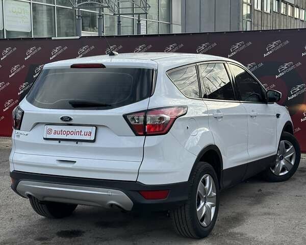 Форд Эскейп, объемом двигателя 2.5 л и пробегом 132 тыс. км за 14000 $, фото 6 на Automoto.ua