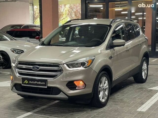 Форд Эскейп, объемом двигателя 1.5 л и пробегом 78 тыс. км за 13500 $, фото 3 на Automoto.ua
