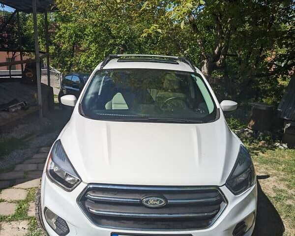 Форд Эскейп, объемом двигателя 2 л и пробегом 129 тыс. км за 13200 $, фото 8 на Automoto.ua