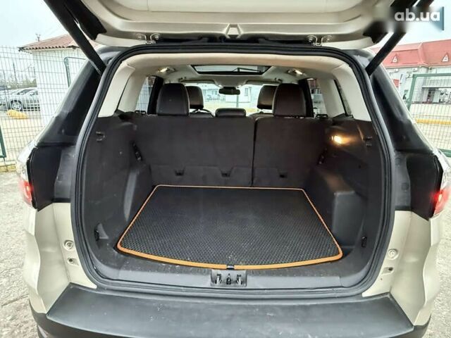 Форд Эскейп, объемом двигателя 2 л и пробегом 128 тыс. км за 15990 $, фото 12 на Automoto.ua