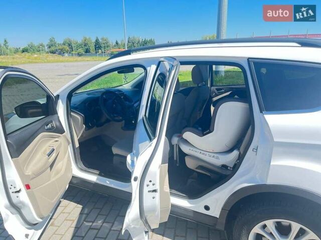 Форд Эскейп, объемом двигателя 1.5 л и пробегом 181 тыс. км за 13500 $, фото 15 на Automoto.ua