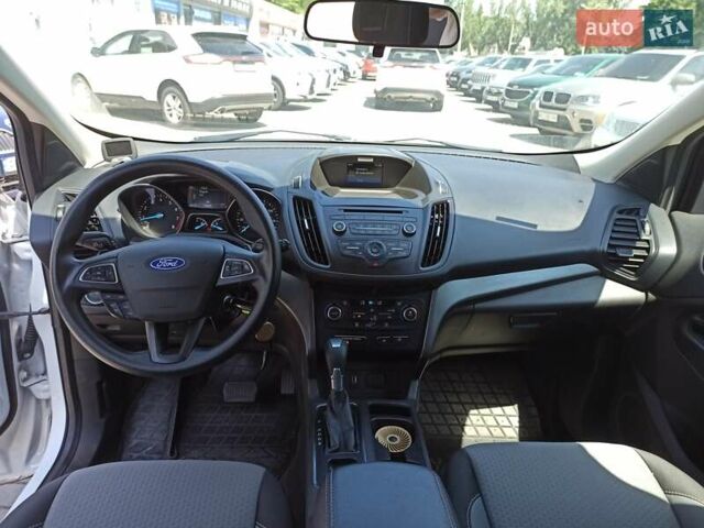 Форд Эскейп, объемом двигателя 1.5 л и пробегом 136 тыс. км за 13300 $, фото 13 на Automoto.ua