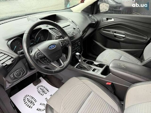 Форд Эскейп, объемом двигателя 2 л и пробегом 152 тыс. км за 7500 $, фото 12 на Automoto.ua