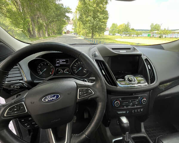 Форд Эскейп, объемом двигателя 2 л и пробегом 124 тыс. км за 14300 $, фото 17 на Automoto.ua