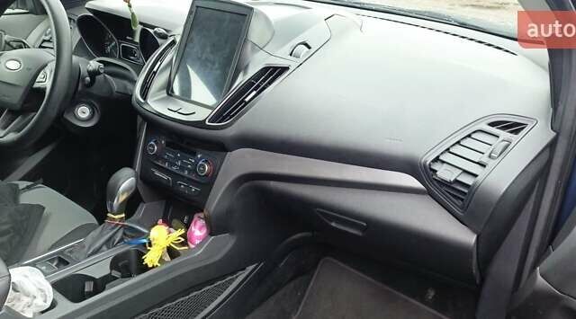 Форд Ескейп, об'ємом двигуна 1.5 л та пробігом 160 тис. км за 12200 $, фото 3 на Automoto.ua