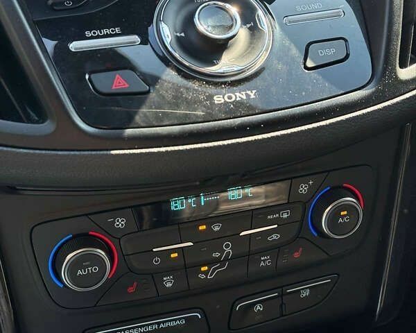 Форд Эскейп, объемом двигателя 2 л и пробегом 141 тыс. км за 14500 $, фото 12 на Automoto.ua