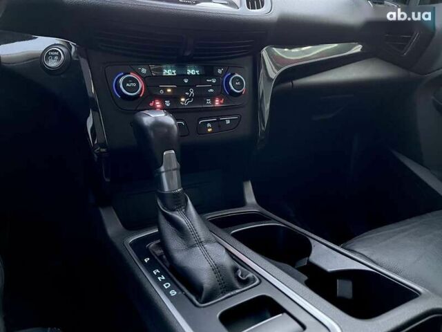 Форд Эскейп, объемом двигателя 2 л и пробегом 111 тыс. км за 15999 $, фото 23 на Automoto.ua