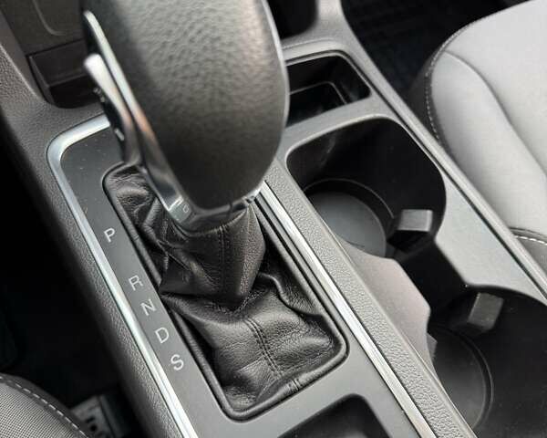 Форд Эскейп, объемом двигателя 2.5 л и пробегом 132 тыс. км за 14000 $, фото 26 на Automoto.ua