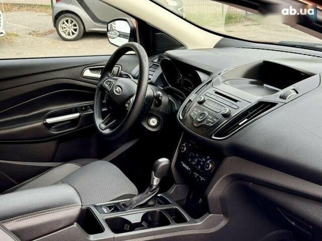 Форд Эскейп, объемом двигателя 1.5 л и пробегом 230 тыс. км за 10900 $, фото 1 на Automoto.ua