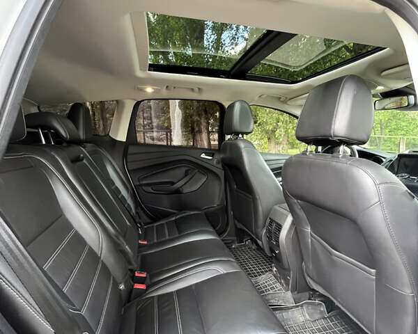 Форд Эскейп, объемом двигателя 2 л и пробегом 124 тыс. км за 14300 $, фото 12 на Automoto.ua