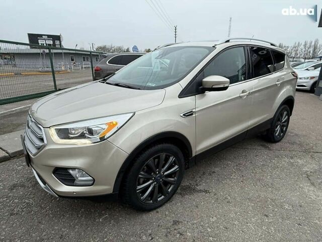 Форд Эскейп, объемом двигателя 2 л и пробегом 128 тыс. км за 15990 $, фото 1 на Automoto.ua