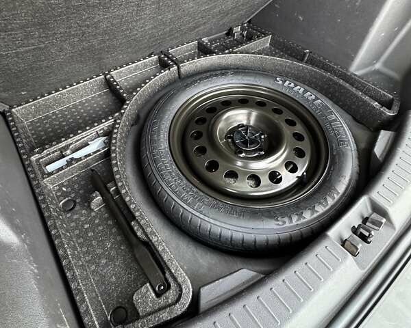 Форд Эскейп, объемом двигателя 2.5 л и пробегом 132 тыс. км за 14000 $, фото 12 на Automoto.ua