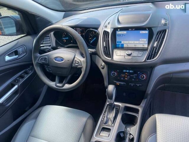 Форд Эскейп, объемом двигателя 2 л и пробегом 194 тыс. км за 13300 $, фото 9 на Automoto.ua
