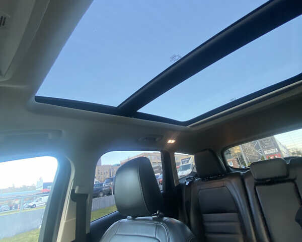 Форд Эскейп, объемом двигателя 2 л и пробегом 155 тыс. км за 15000 $, фото 30 на Automoto.ua