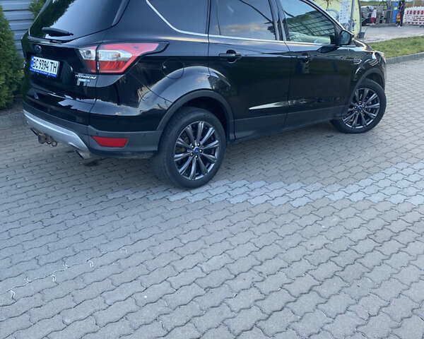 Форд Эскейп, объемом двигателя 2 л и пробегом 155 тыс. км за 15000 $, фото 3 на Automoto.ua