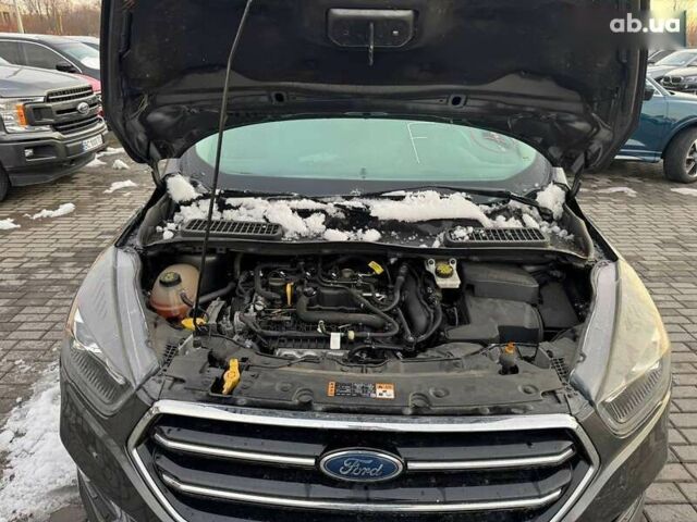 Форд Эскейп, объемом двигателя 1.5 л и пробегом 266 тыс. км за 9500 $, фото 17 на Automoto.ua