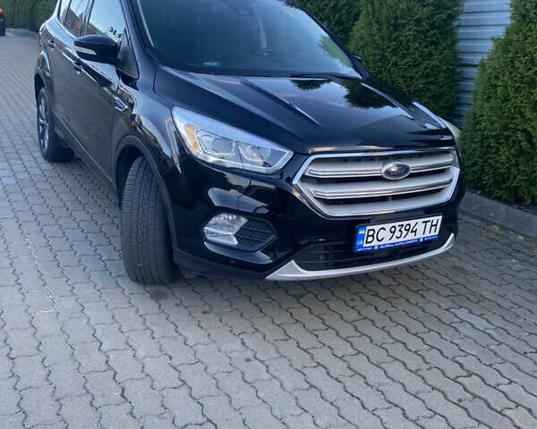 Форд Эскейп, объемом двигателя 2 л и пробегом 155 тыс. км за 15000 $, фото 2 на Automoto.ua