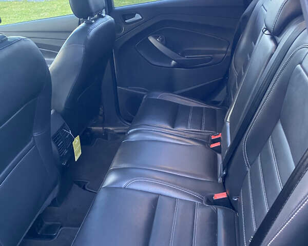 Форд Эскейп, объемом двигателя 2 л и пробегом 155 тыс. км за 15000 $, фото 23 на Automoto.ua