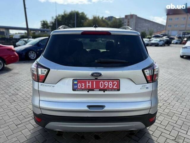 Форд Ескейп, об'ємом двигуна 2 л та пробігом 172 тис. км за 10400 $, фото 6 на Automoto.ua